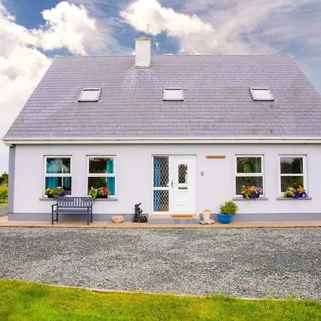 Holiday home Teac Treasa *