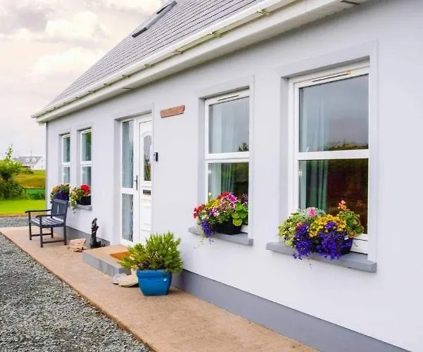 Holiday home Teac Treasa *