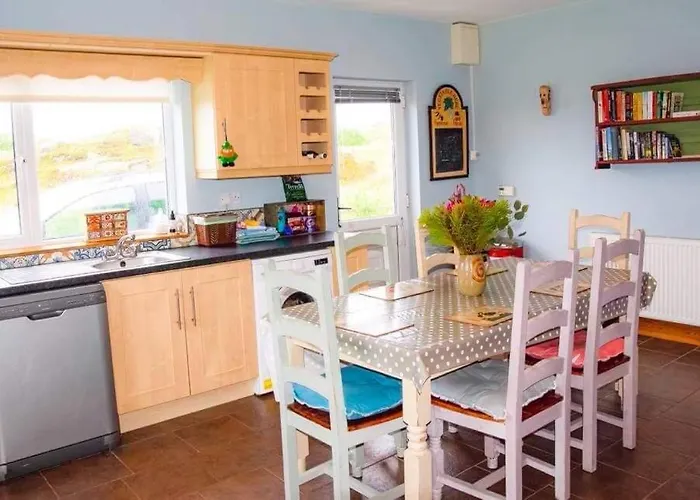 Holiday home Teac Treasa *